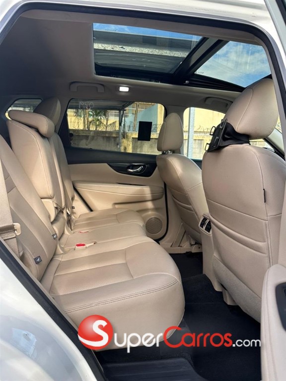 2020 Nissan Rogue SL — foto 5 / 11