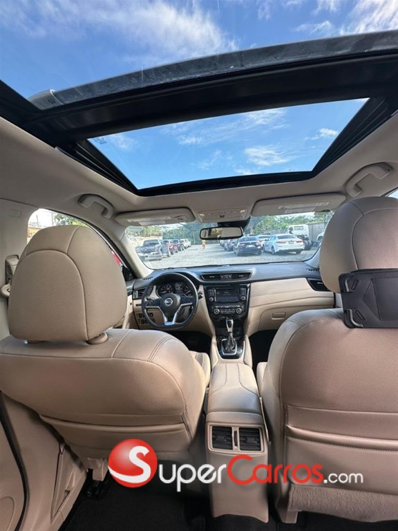 2020 Nissan Rogue SL — foto 6 / 11