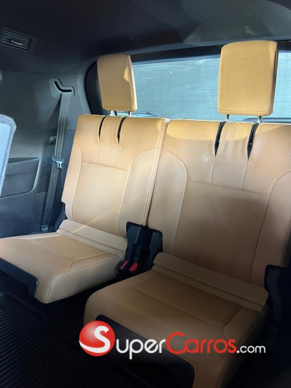 2023 Lexus LX 600 — foto 8 / 11