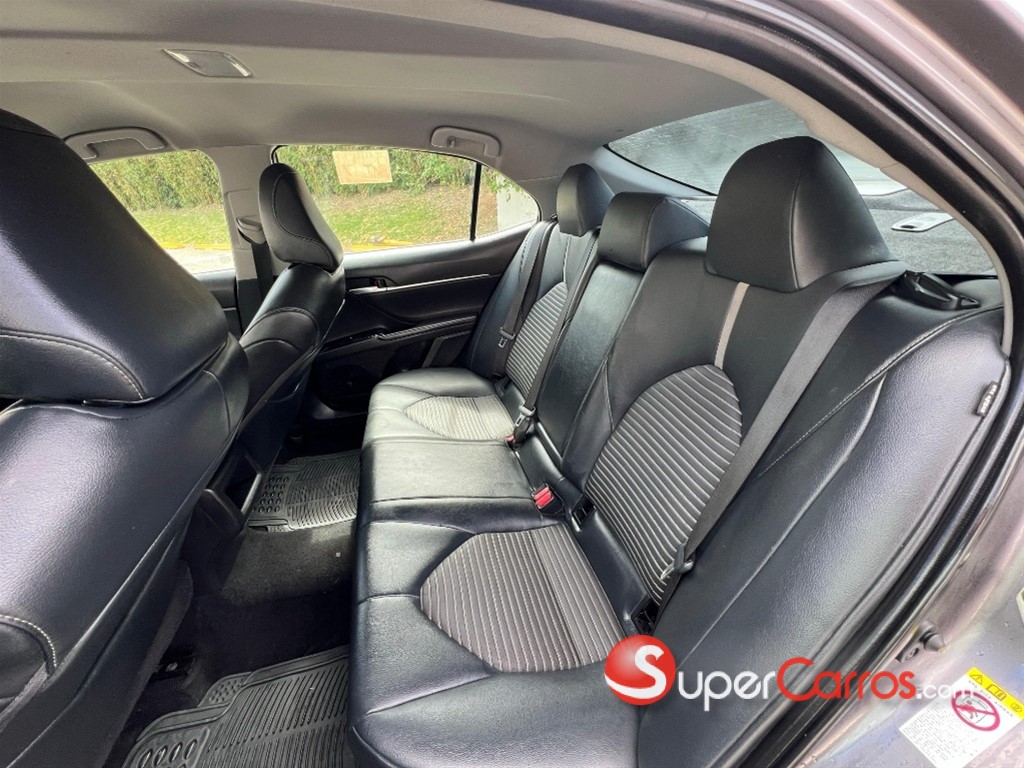 2019 Toyota Camry SE — foto 6 / 12