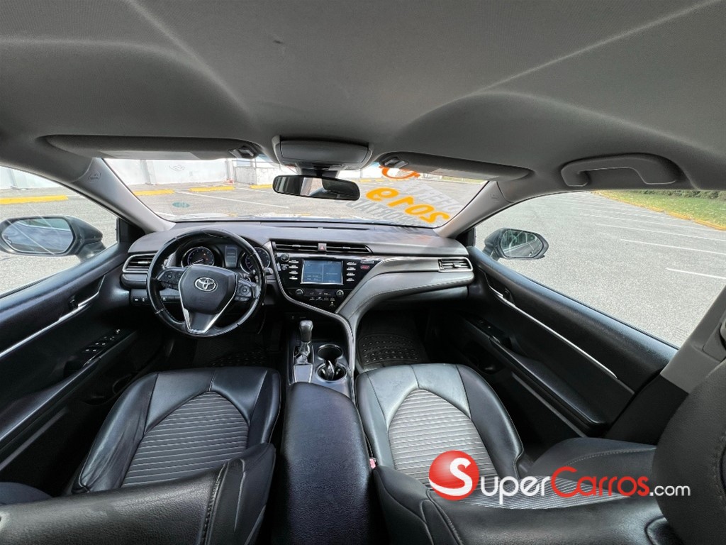 2019 Toyota Camry SE — foto 7 / 12