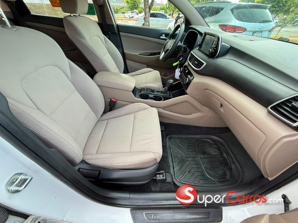 2021 Hyundai Tucson SE — foto 10 / 12