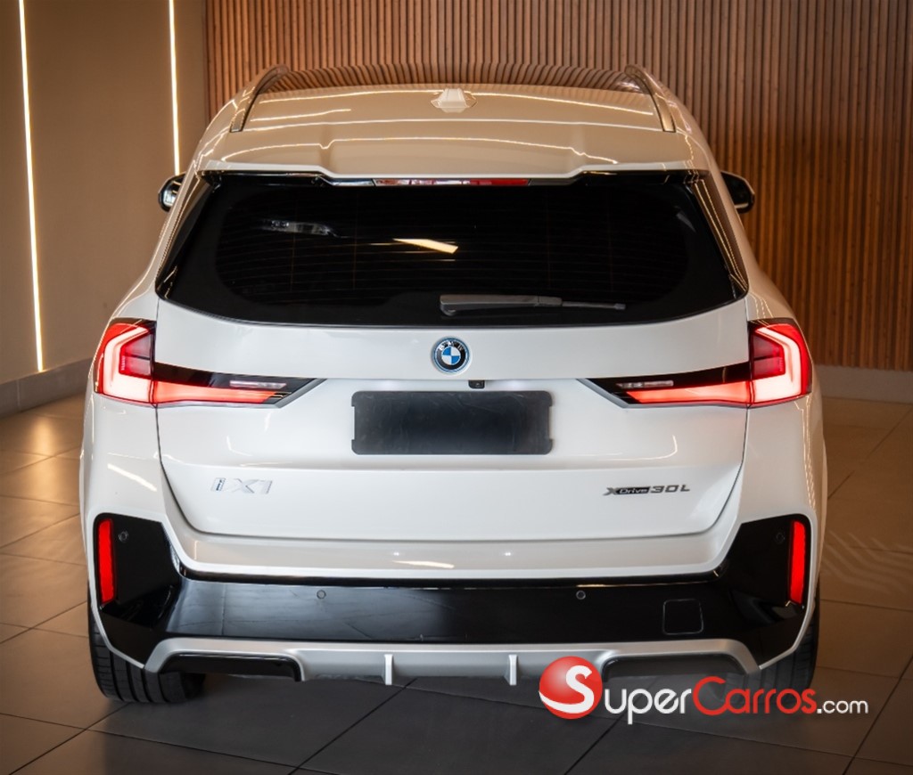 2024 BMW iX1 — foto 4 / 12