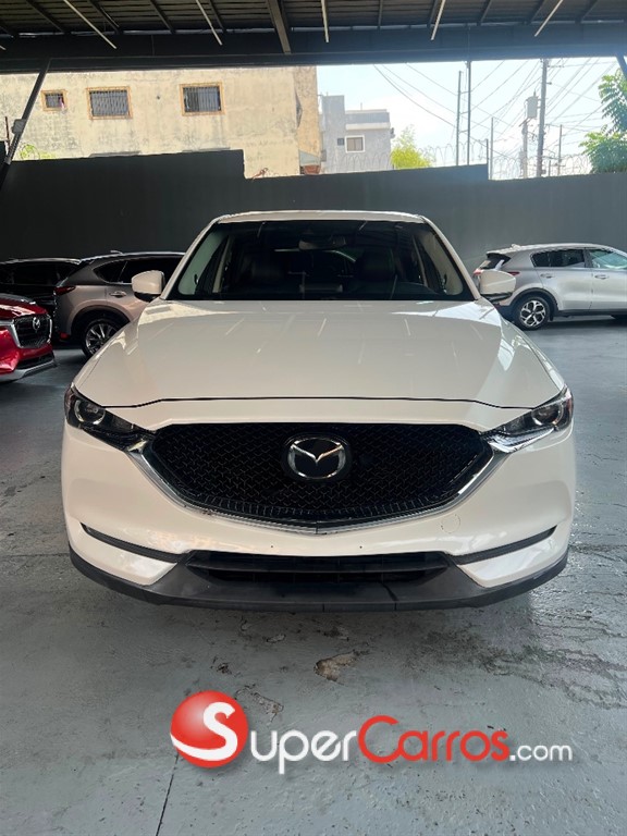 2021 Mazda CX-5 Touring — foto 3 / 9