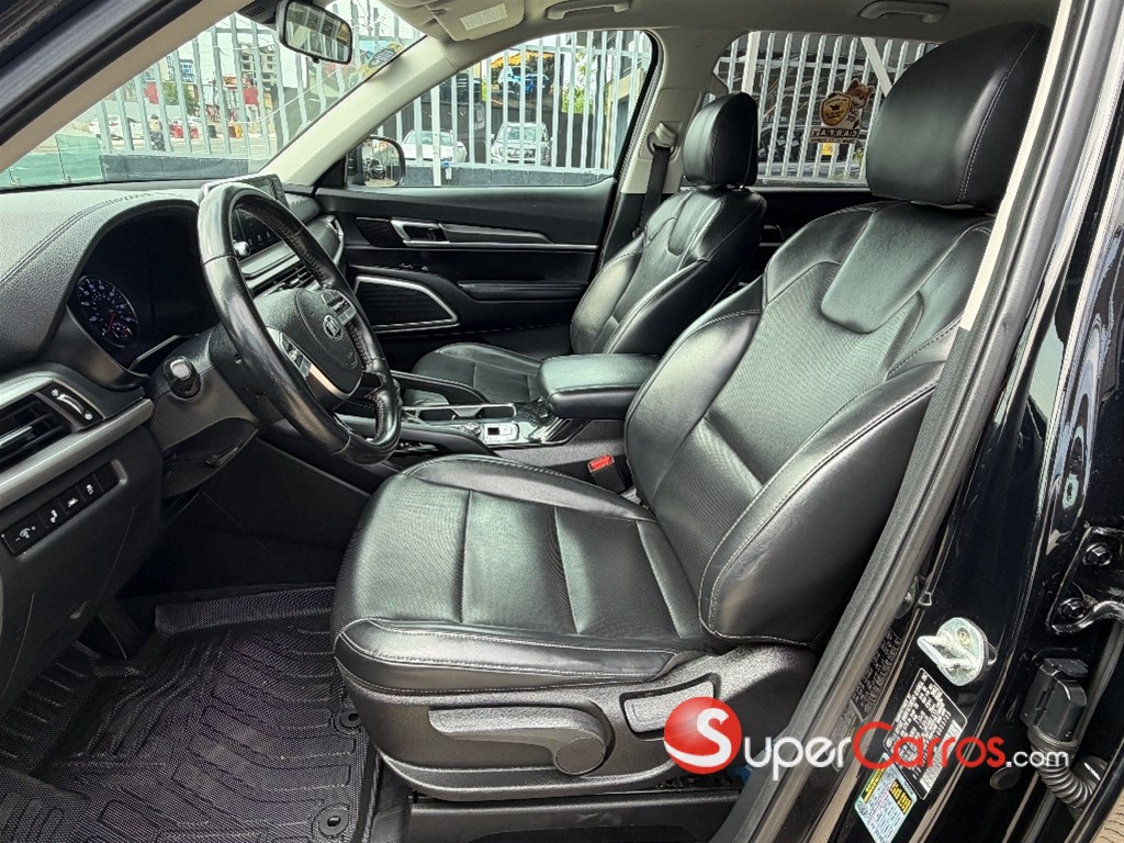 2020 Kia Telluride LX — foto 9 / 11
