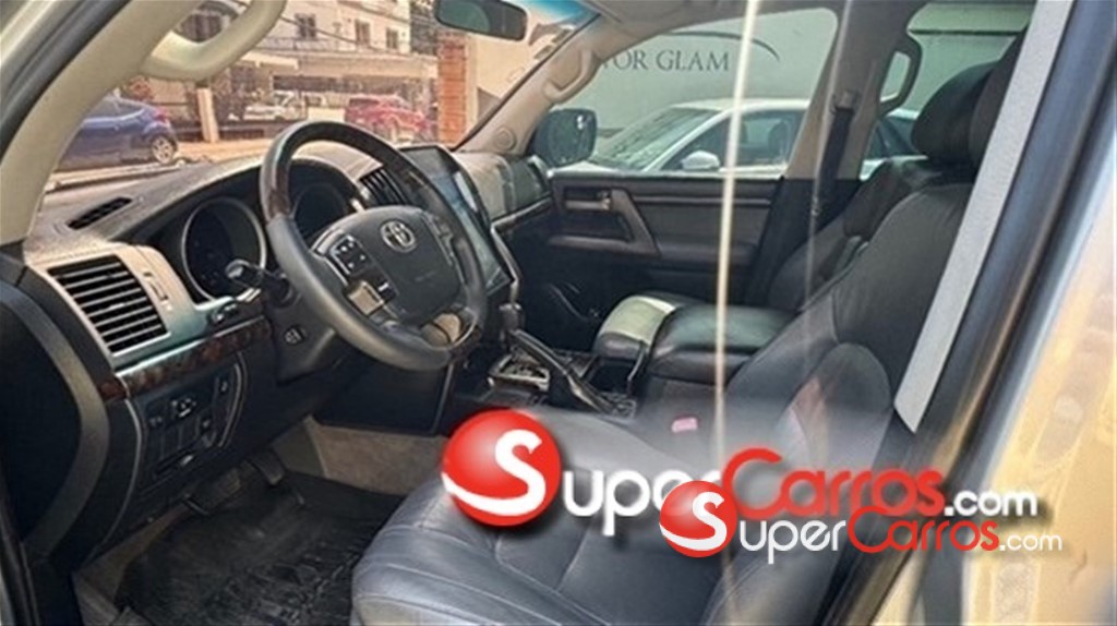2012 Toyota Land Cruiser VXL — foto 3 / 12