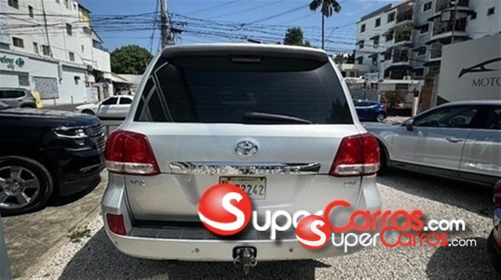 2012 Toyota Land Cruiser VXL — foto 4 / 12