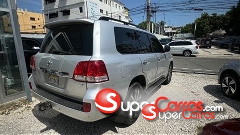 2012 Toyota Land Cruiser VXL — foto 6 / 12