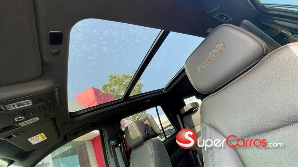 2024 Chevrolet Tahoe Highcountry — foto 8 / 12
