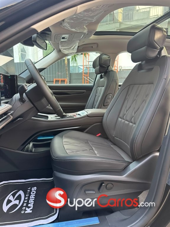 2026 Ford EDGE Titanium — foto 7 / 11