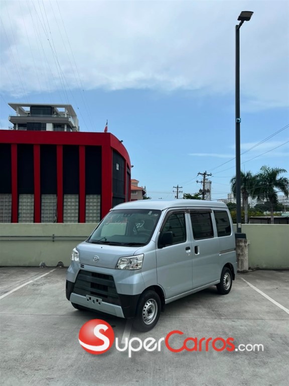 2020 Daihatsu Hijet — foto 2 / 11