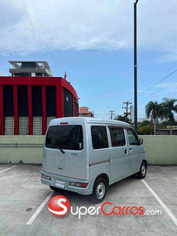 2020 Daihatsu Hijet — foto 6 / 11