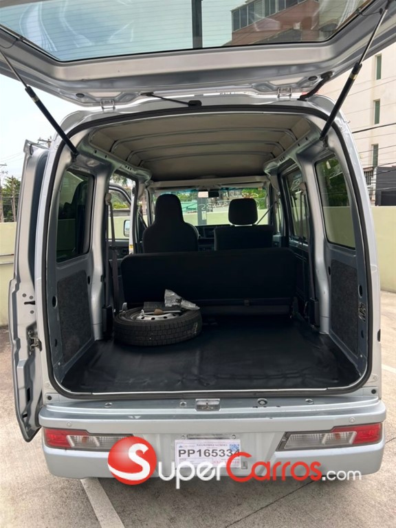 2020 Daihatsu Hijet — foto 9 / 11