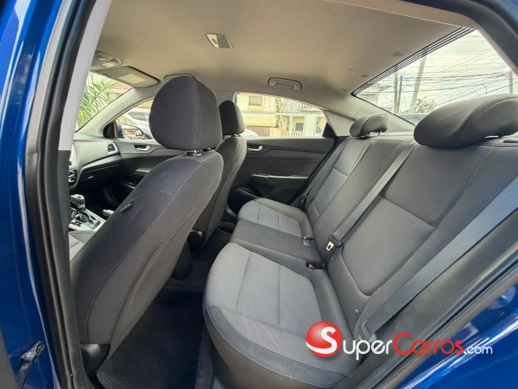 2020 Hyundai Accent SE — foto 9 / 12