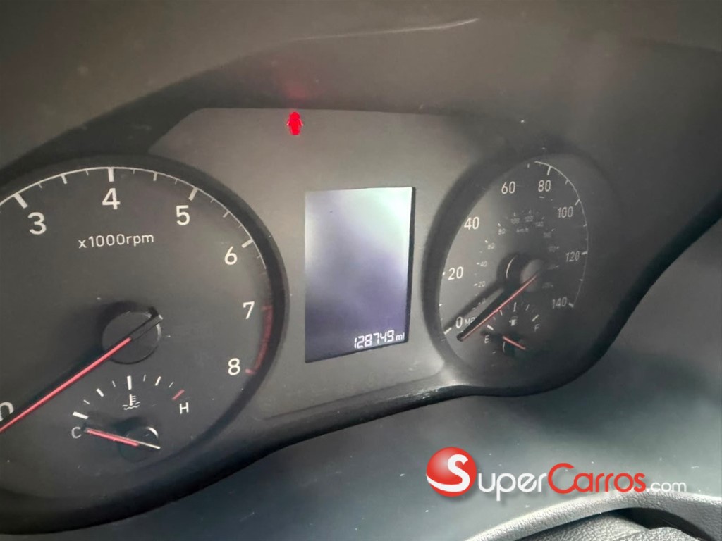 2020 Hyundai Accent SE — foto 10 / 12