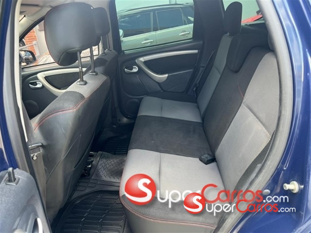 2014 Renault Duster — foto 6 / 12