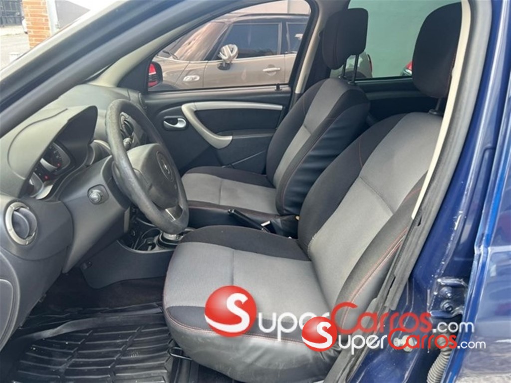 2014 Renault Duster — foto 9 / 12