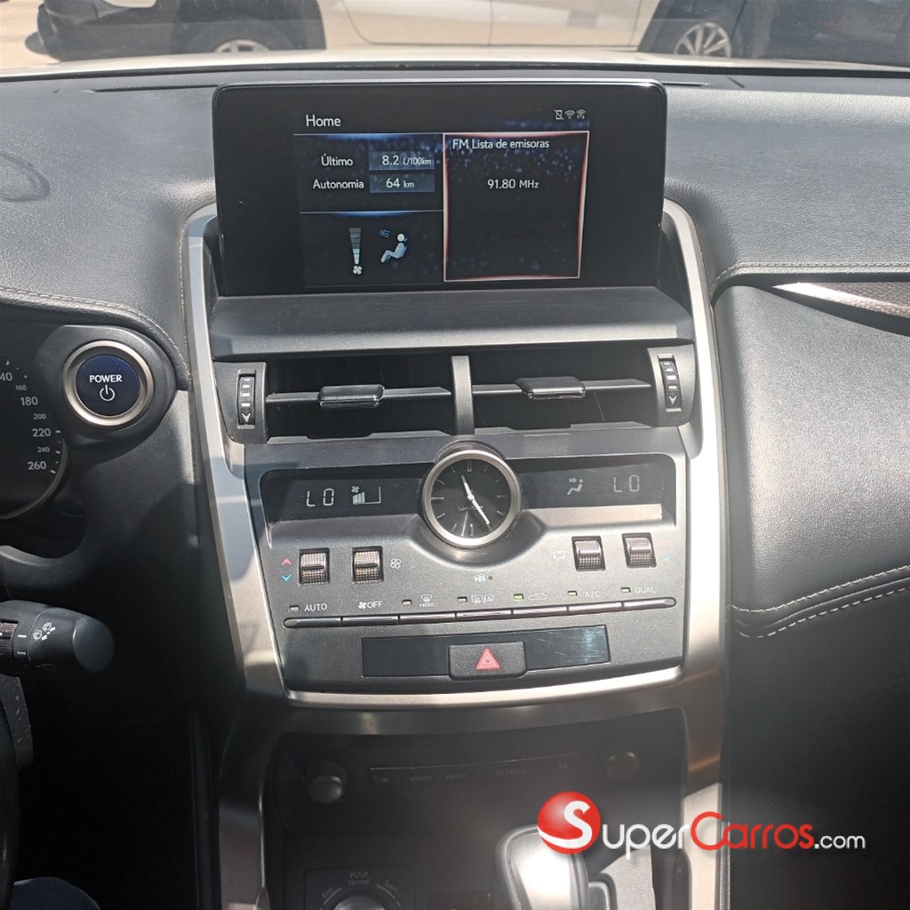 2020 Lexus NX 300 Hybrid — foto 5 / 10
