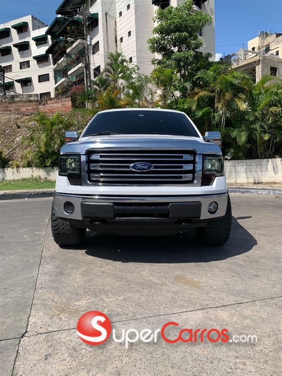 2013 Ford F 150 Lariat — foto 7 / 12