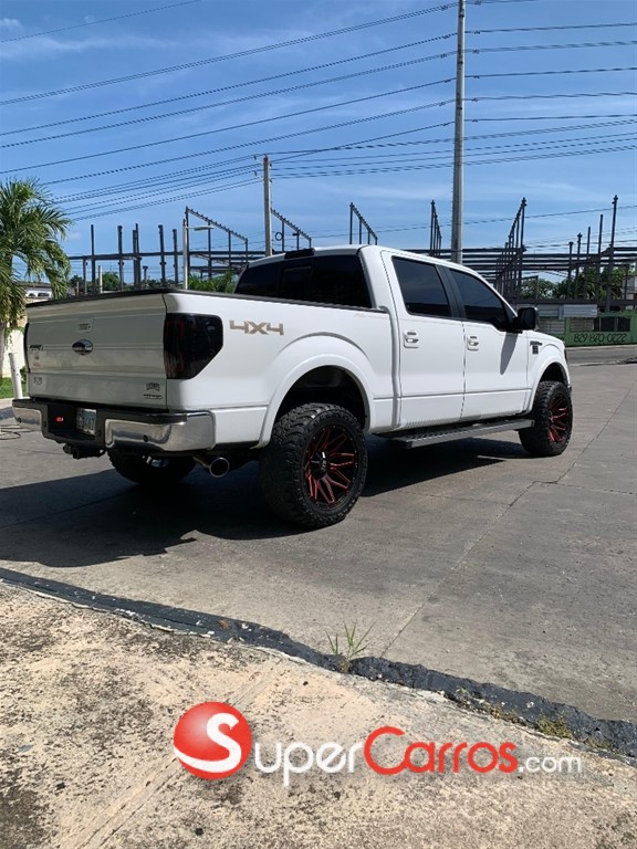 2013 Ford F 150 Lariat — foto 10 / 12