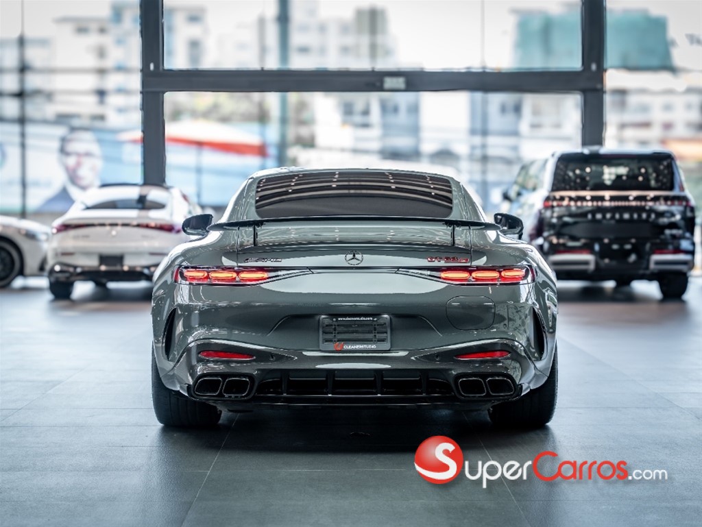 2026 Mercedes-Benz Clase GT 63 S E Performance Coupe — foto 4 / 12