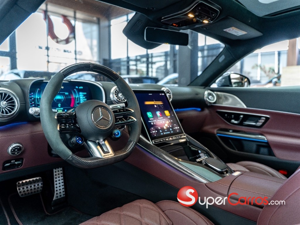 2026 Mercedes-Benz Clase GT 63 S E Performance Coupe — foto 8 / 12