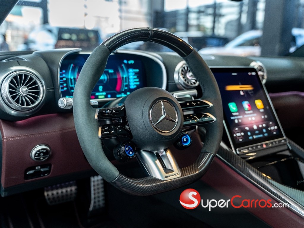 2026 Mercedes-Benz Clase GT 63 S E Performance Coupe — foto 9 / 12