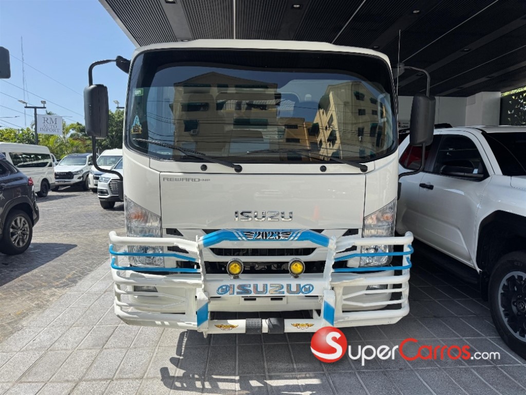 2023 Isuzu NPR 14 pies — foto 2 / 9