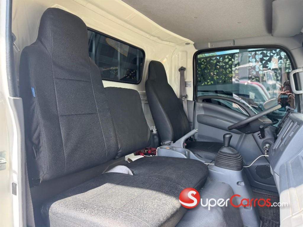 2023 Isuzu NPR 14 pies — foto 6 / 9