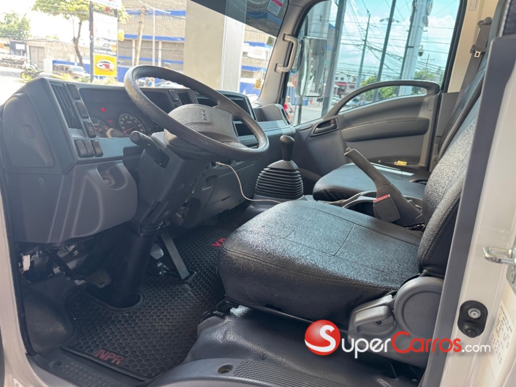 2023 Isuzu NPR 14 pies — foto 8 / 9