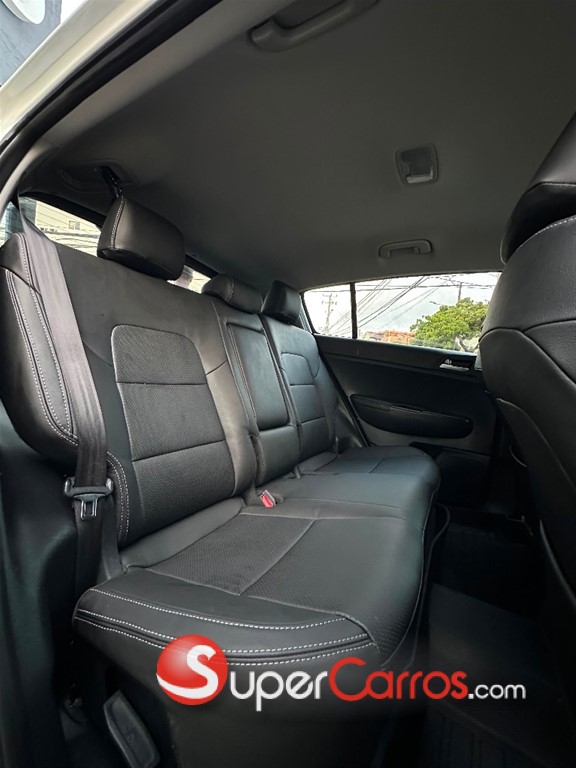2021 Kia Sportage LX — foto 9 / 10