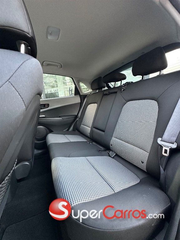2021 Hyundai KONA SEL — foto 9 / 10