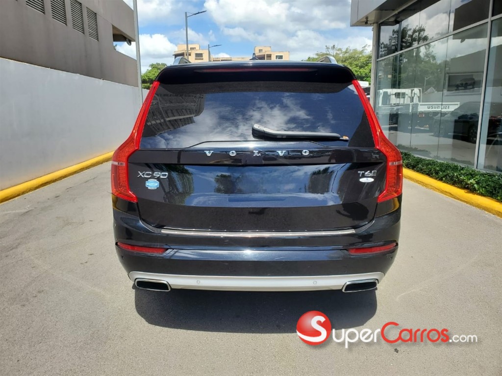 2019 Volvo XC90 Momentum T6 — foto 4 / 12