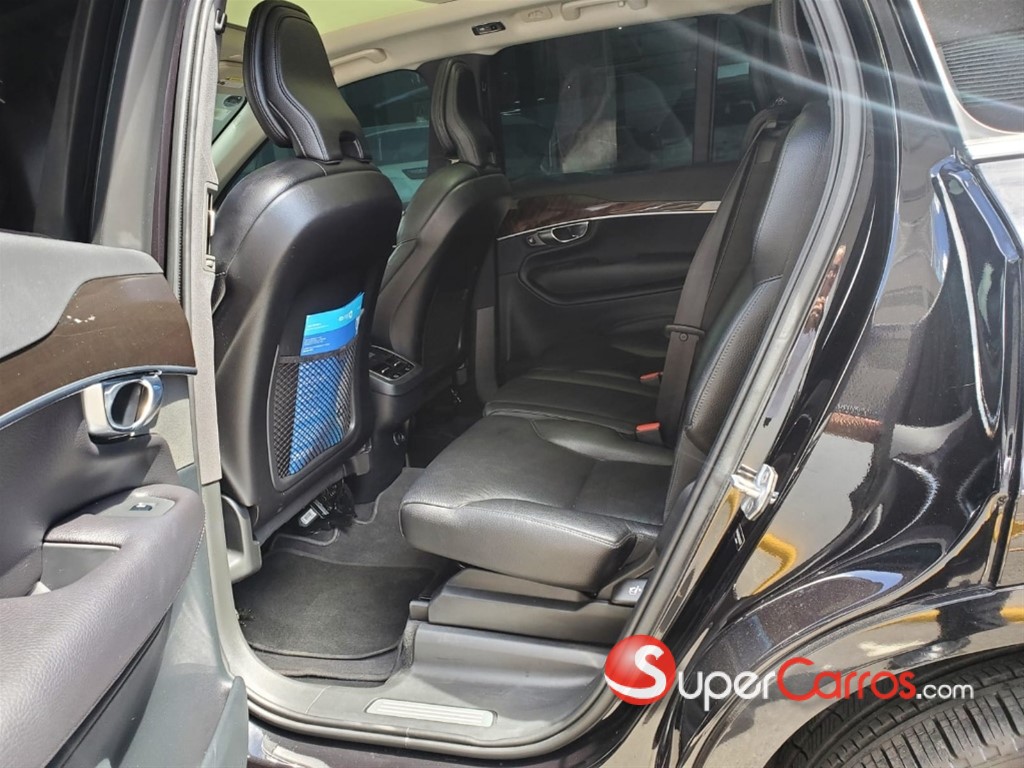 2019 Volvo XC90 Momentum T6 — foto 7 / 12