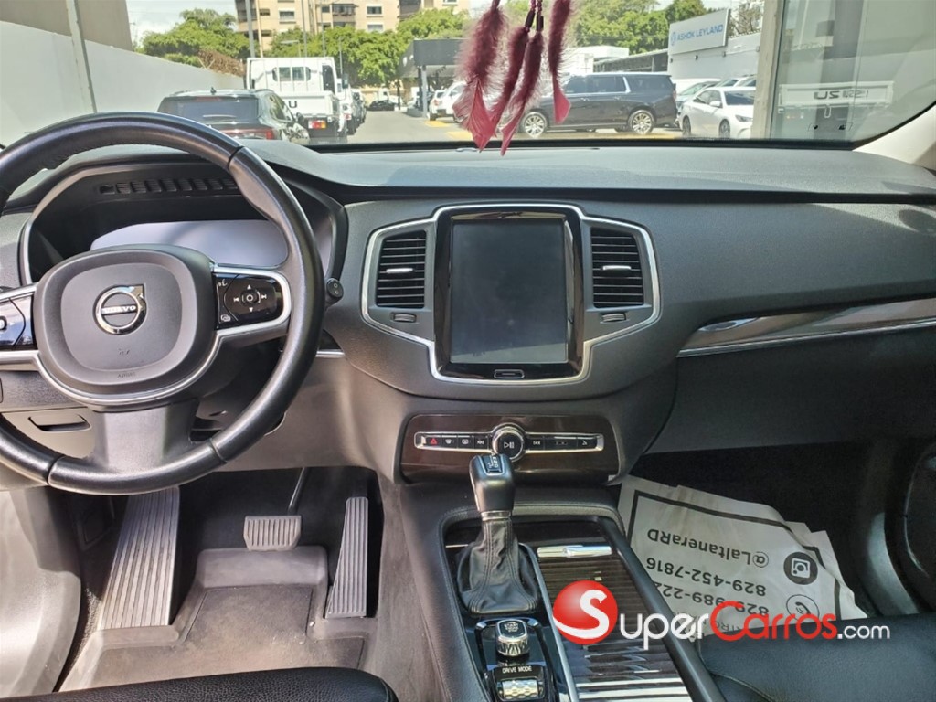 2019 Volvo XC90 Momentum T6 — foto 9 / 12