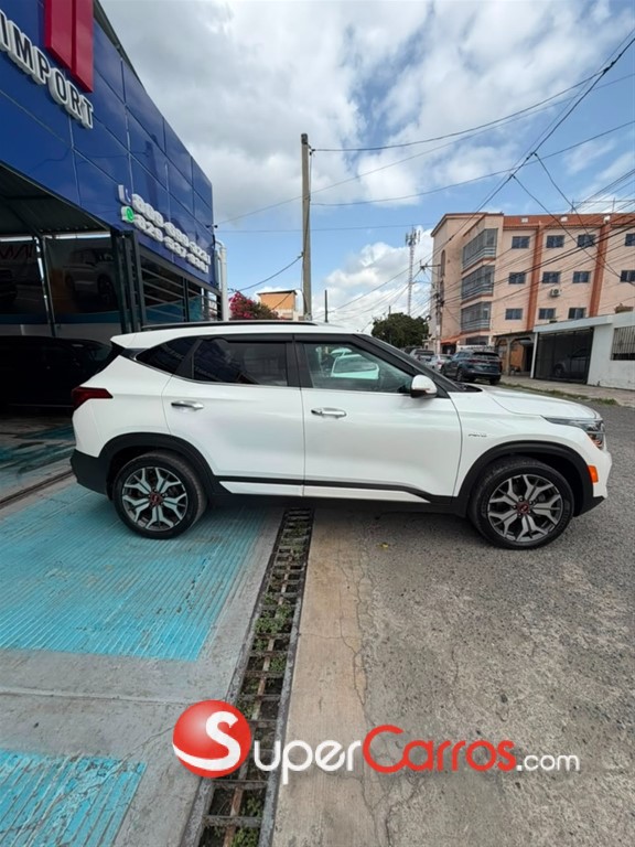 2021 Kia Seltos SX-T — foto 7 / 12