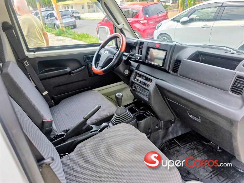 2023 Daihatsu Hijet — foto 9 / 12