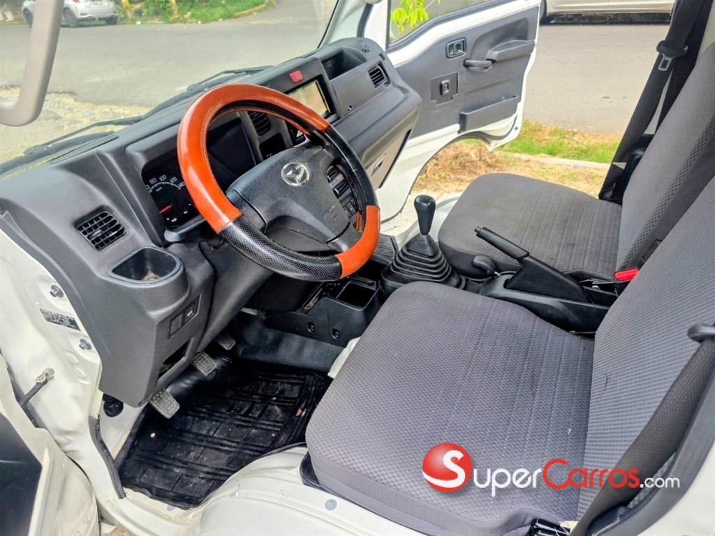 2023 Daihatsu Hijet — foto 10 / 12