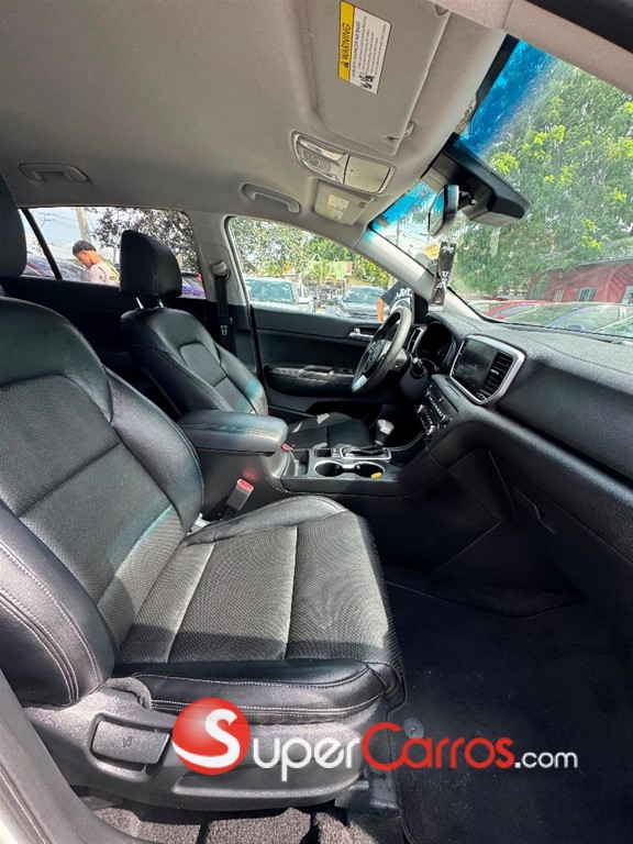 2022 Kia Sportage — foto 8 / 12