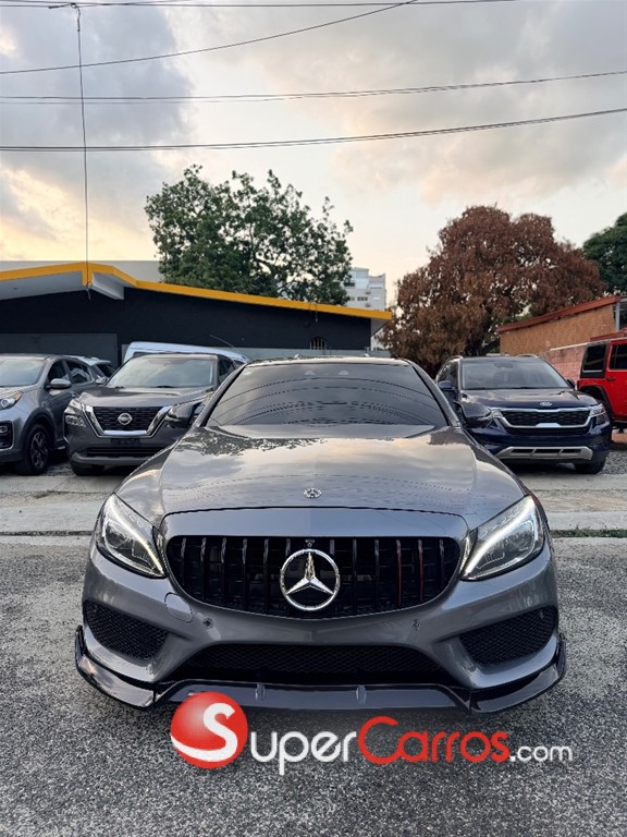 2018 Mercedes-Benz Clase C 300 AMG 4Matic — foto 2 / 9