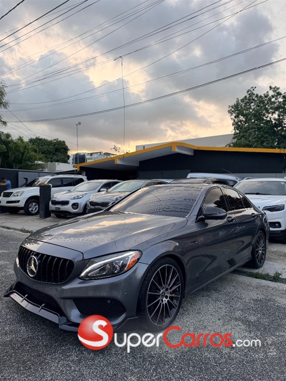 2018 Mercedes-Benz Clase C 300 AMG 4Matic — foto 3 / 9