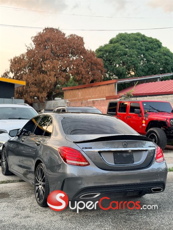 2018 Mercedes-Benz Clase C 300 AMG 4Matic — foto 4 / 9