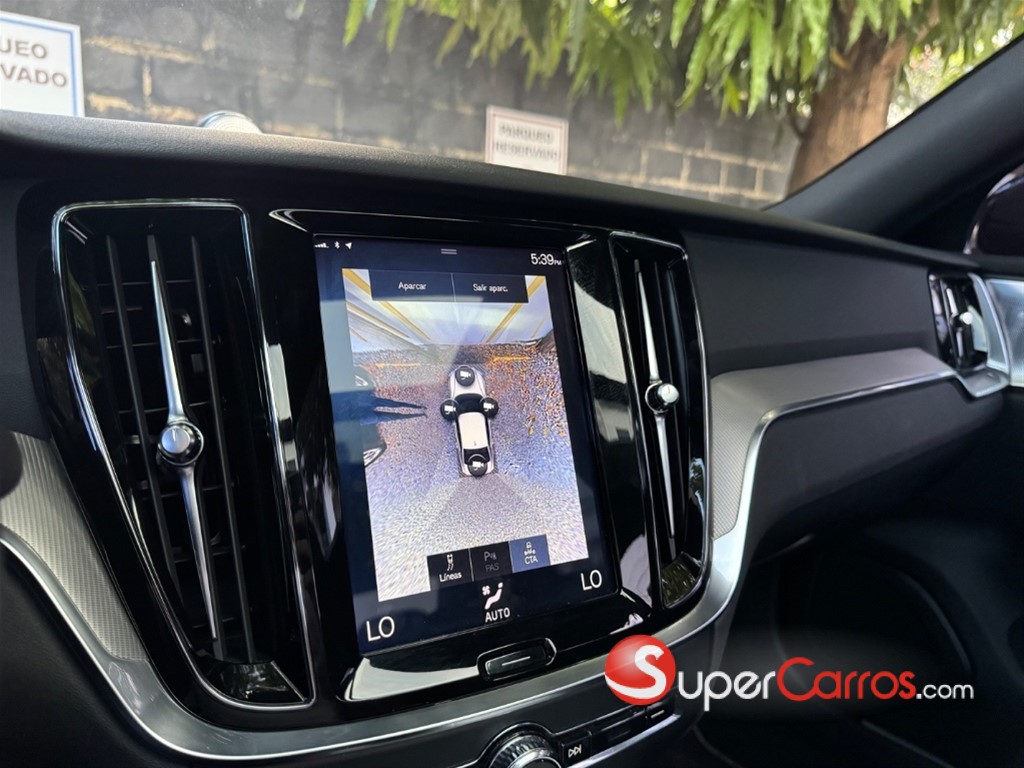 2020 Volvo S60 R Desing — foto 9 / 12