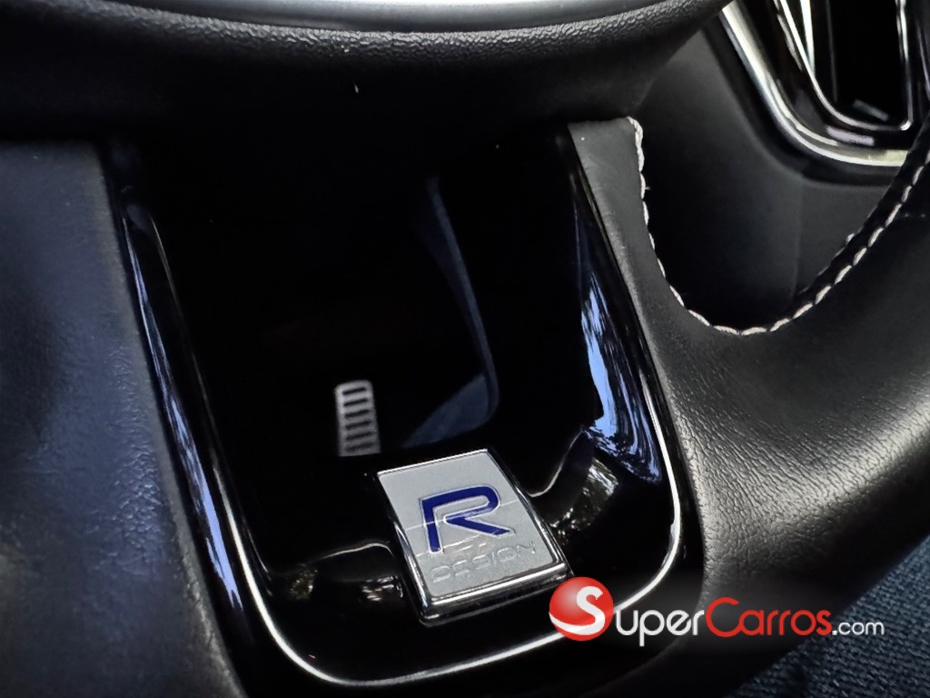 2020 Volvo S60 R Desing — foto 10 / 12