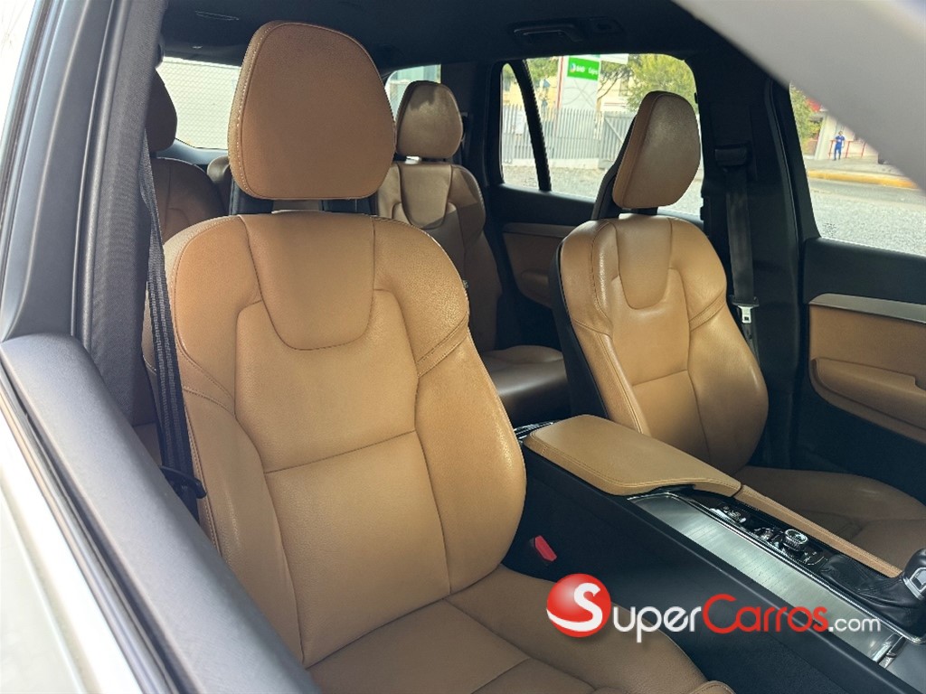 2017 Volvo XC90 Momentum T5 — foto 6 / 12