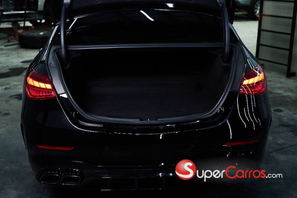 2025 Mercedes-Benz Clase C 63 S — foto 9 / 12