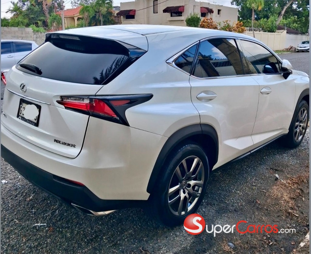 2016 Lexus NX 200T — foto 6 / 11
