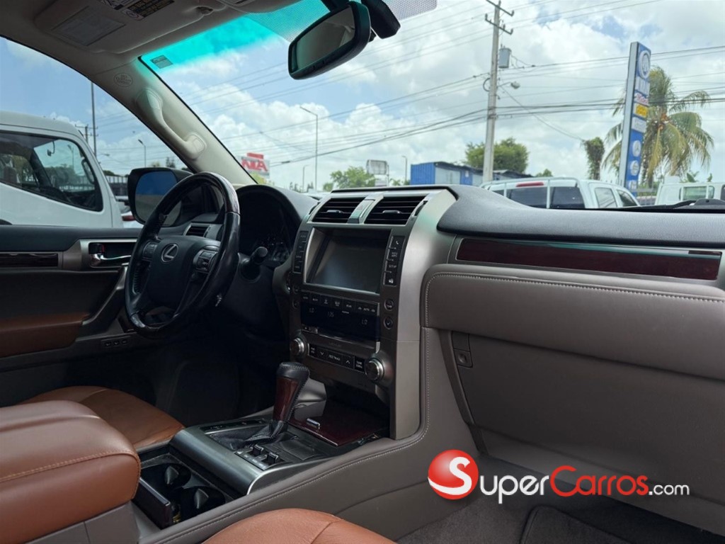 2016 Lexus GX 460 — foto 8 / 12