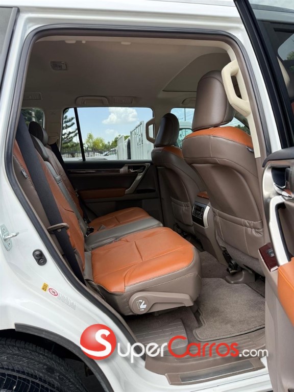 2016 Lexus GX 460 — foto 11 / 12