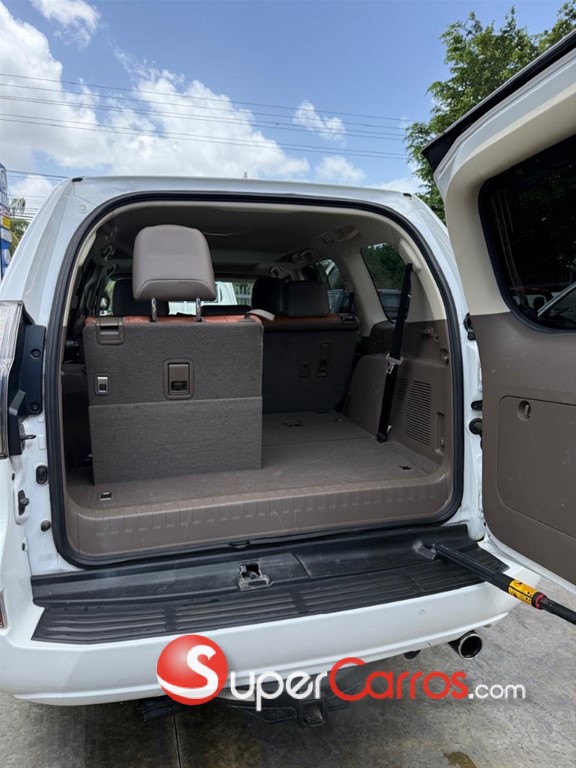 2016 Lexus GX 460 — foto 12 / 12